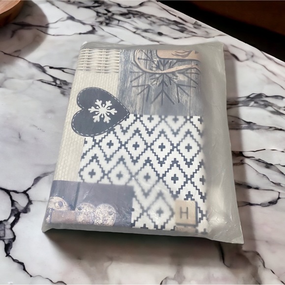 Rectangle Tablecloth Winter Keepsakes Collage Farmhouse Washable (54“ X 78”) - Picture 10 of 10